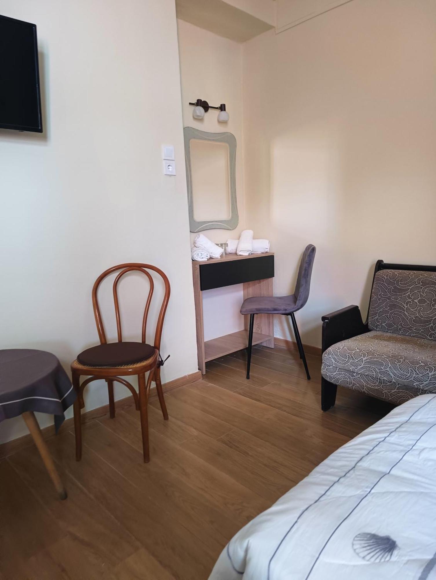 Anesis Hotel Loutra Edipsou  Bagian luar foto