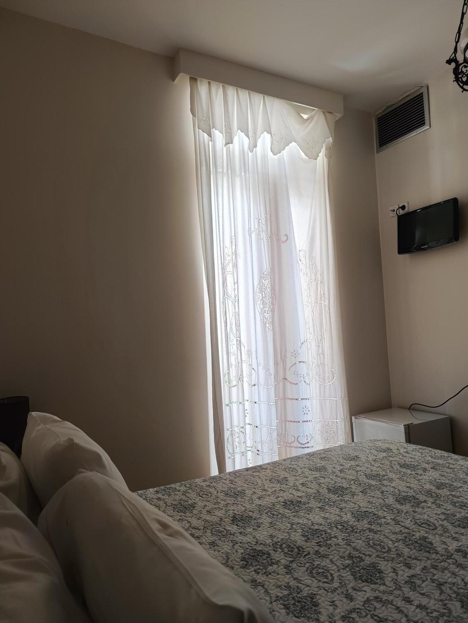 Anesis Hotel Loutra Edipsou  Bagian luar foto