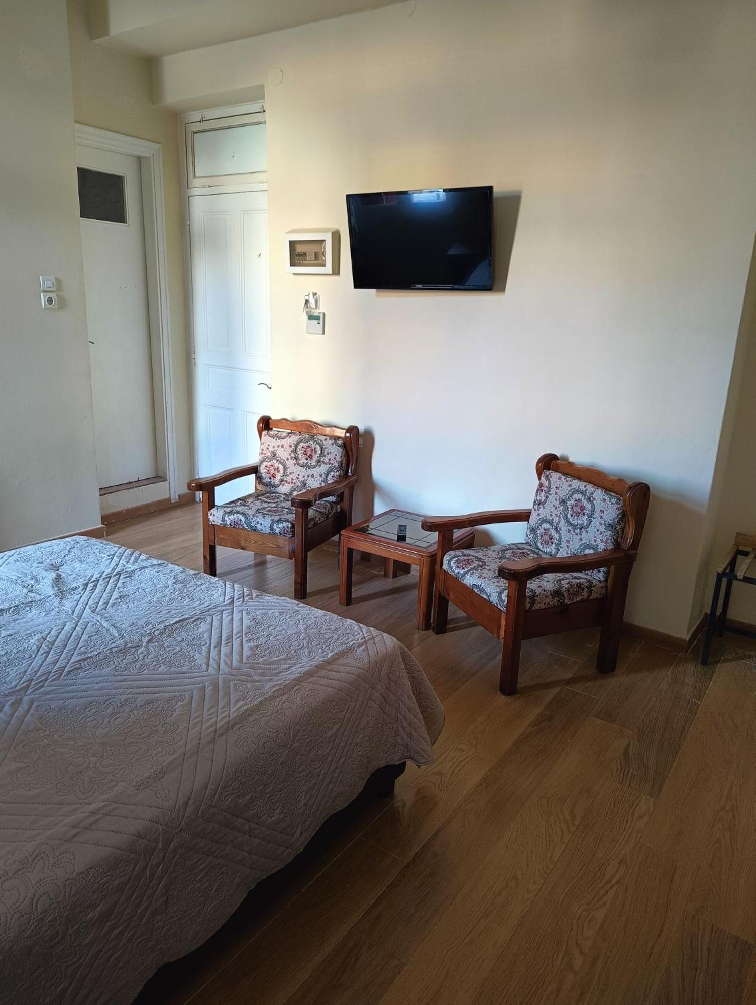 Anesis Hotel Loutra Edipsou  Bagian luar foto